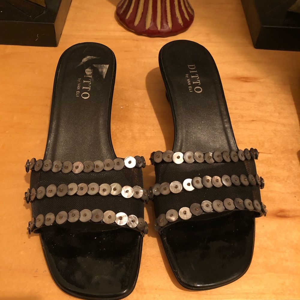 🌼 Spring Sale!!!!! EEUC Dittos by Van Eli Sandals